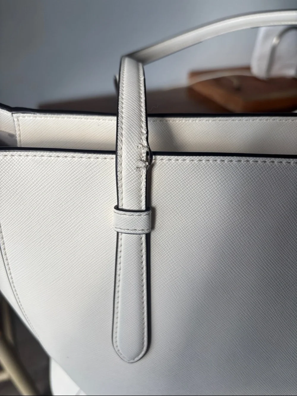 kate spade White Leather Tote with Luggage Tag - Picture 6 of 14
